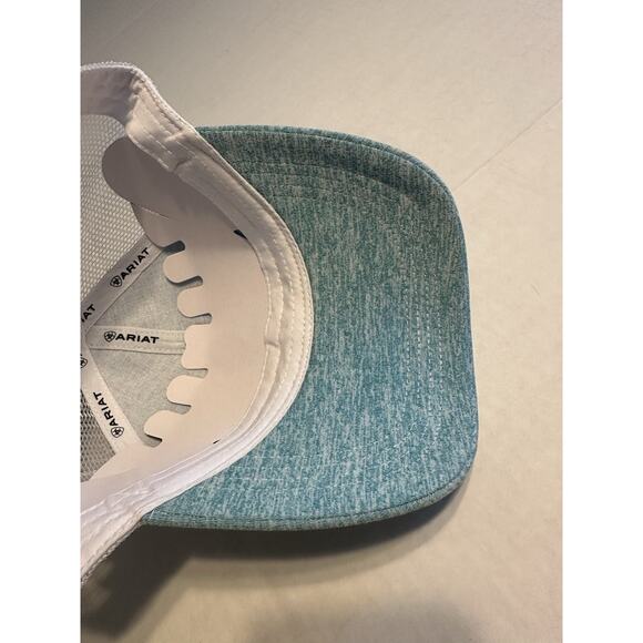 Ariat Hat Ladies Turquoise Logo Leather Patch Ponyflo Cap One Size Ponytail NWT - Picture 6 of 13